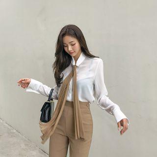 Hidden-button Crepe Shirt & Tie