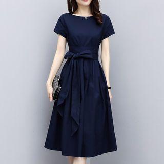 Tie Waist Short-sleeve A-line Dress
