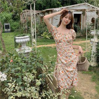 Puff-sleeve Floral Print Drawstring A-line Dress / Plaid Shirt