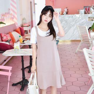 Set: Short-sleeve T-shirt + Ruffle Jumper Dress