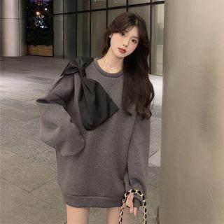 Round Neck Bow Sweatshirt Gray - One Size