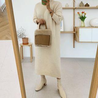 Crew-neck Boxy Long Knit Dress