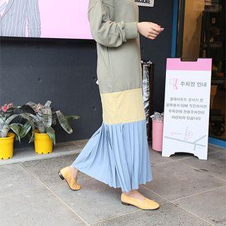 Pleated-hem Color-block Maxi Dress