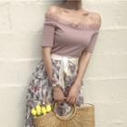 Off-shoulder Mesh Slim-fit Short-sleeve T-shirt