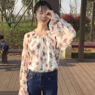 Set: Floral Print Chiffon Blouse + Spaghetti Strap Top