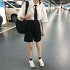 Loose-fit Short-sleeve Shirt / High-waist Shorts