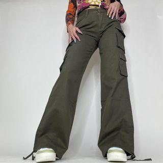 Low Rise Pocket Wide-leg Cargo Pants
