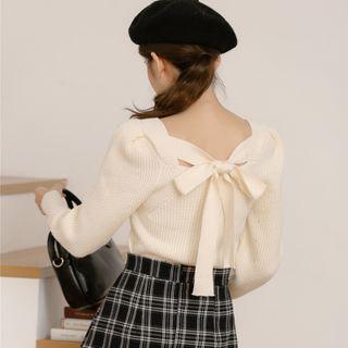 Long-sleeve Tie-back Square-neck Knit Top