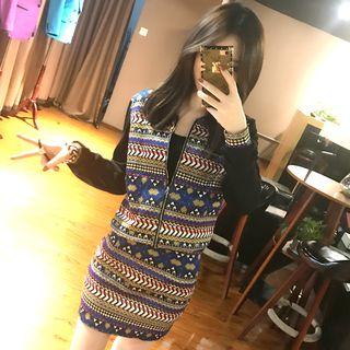 Set: Patterned Zip Jacket + Fitted Skirt