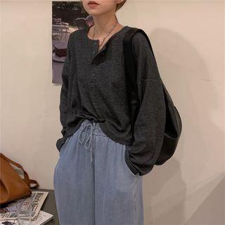 Oversized Buttoned Long-sleeve Knit Top