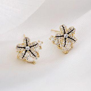 Rhinestone Flower Earring A158 - 07 - White & Gold - One Size