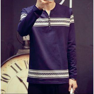 Patterned Split-neck T-shirt