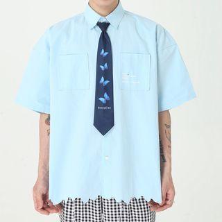 Short-sleeve Shirt With Butterfly Print Neck Tie