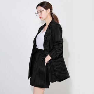[lovb] Office Look Pinstripe Blazer