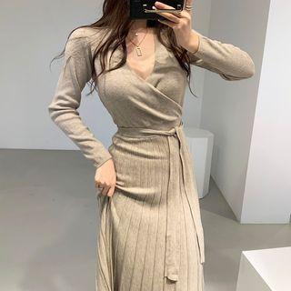 Tie-waist Pleated Midi Knit Dress