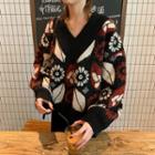 V-neck Floral Patterned Sweater Black - One Size
