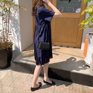 Pleated-back Midi Shift Dress Navy Blue - One Size