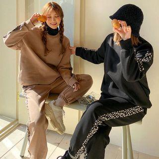 Plus Size Set: Leopard-trim Napped Sweatshirt + Jogger Pants