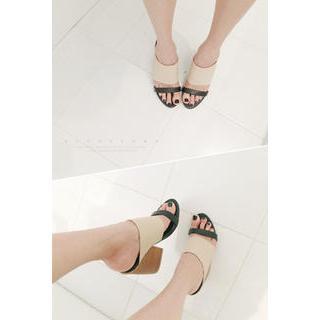 Open-toe Chunky-heel Mules