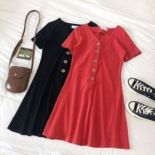 Plain Single-breasted V-neck Short-sleeve Dress