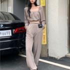 Square-neck Puff-sleeve T-shirt / Sweatpants