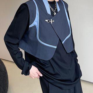 Two Tone Cropped Vest