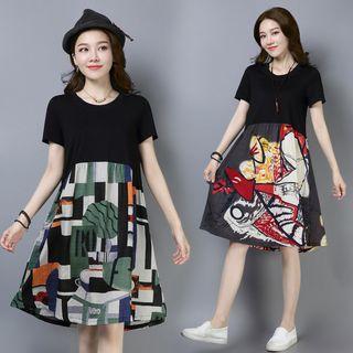 Short-sleeve Pattern Paneled A-line Dress
