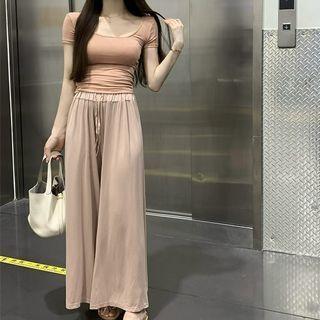 U-neck Plain Slim Fit T-shirt / Elastic Waist Plain Wide Leg Pants