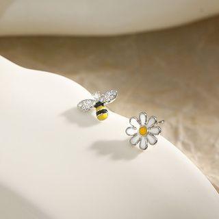 925 Sterling Silver Flower & Bee Asymmetric Stud Earrings Earring - One Size