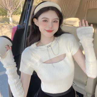 Set: Short-sleeve Cut Out Top + Arm Sleeve