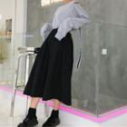 A-line Midi Skirt / Striped Sweatshirt