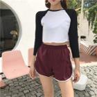 Long-sleeve Raglan Cropped T-shirt / Piped Sweatshorts