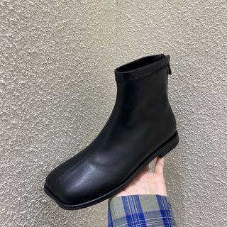 Square-toe Zip Short Boots