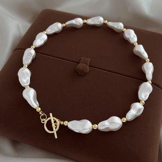 Geometric Alloy Irregular Pearl Necklace Gold & White - One Size