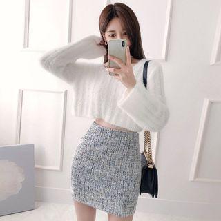 V-neck Ribbed Furry Knit Top