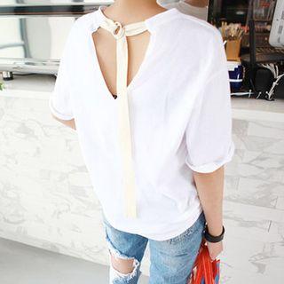 Short-sleeve Strap-detail Printed T-shirt