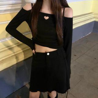 Long-sleeve Cutout Off-shoulder Cropped Top Black - One Size