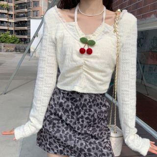 Halter Neck Lace Trim Knit Top