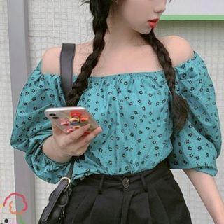 Puff-sleeve Off-shoulder Floral Print Top Green - One Size