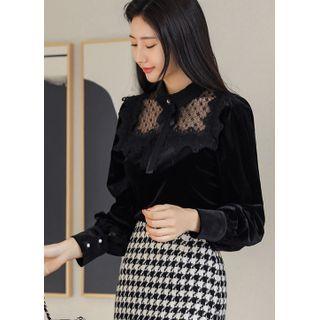 Lace-yoke Velvet Blouse With Brooch Black - One Size