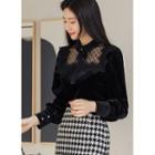 Lace-yoke Velvet Blouse With Brooch Black - One Size
