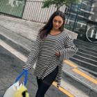 Round-neck Slit-side Striped T-shirt Black - One Size