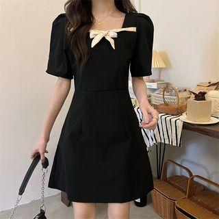 Short-sleeve Bow Accent Square-neck Dress