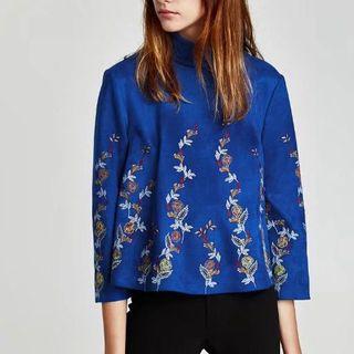 Long-sleeve Embroidery Mock Collar Top