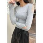 Slit-sleeve Thumbhole T-shirt