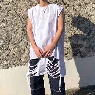 Sleeveless Ripped T-shirt