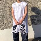 Sleeveless Ripped T-shirt