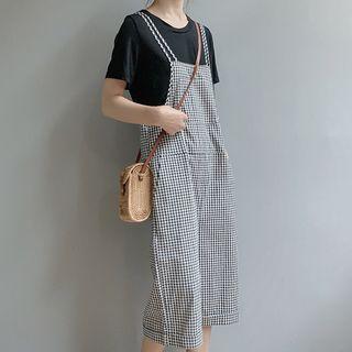 Set: Crew-neck Short-sleeve T-shirt + Checked Cropped Jumper Pants