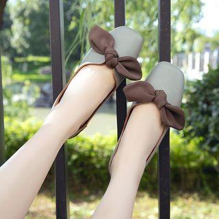 Contrast Bow Flats