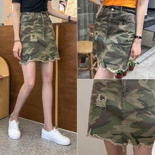 Belted Distressed Camouflage Miniskirt